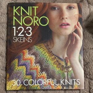 Colorful Knit Sweater (knitting book) 30 patterns